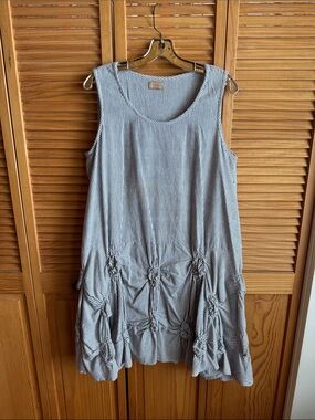 TULIP Sleeveless Gray & White Searsucker Striped Summer Dress